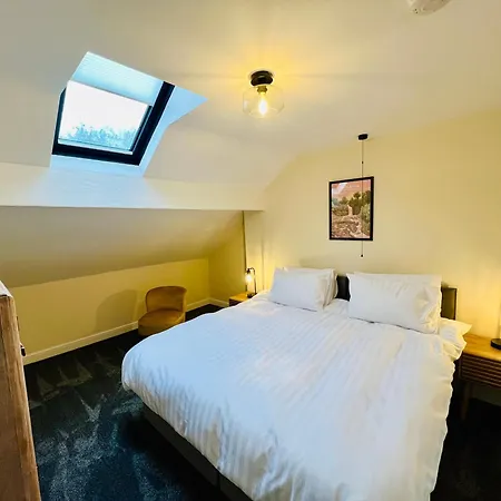 Prospect House * Settle